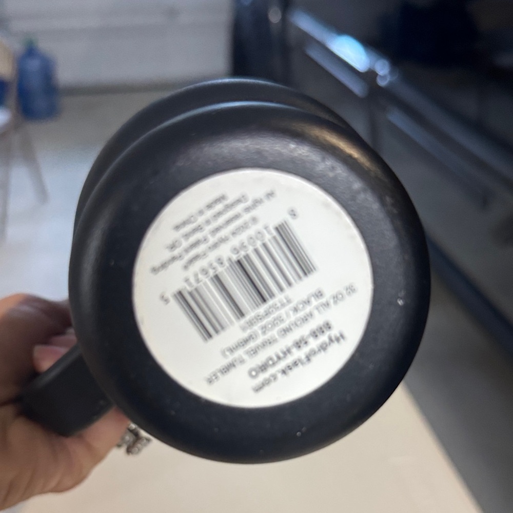 Hydro Flask Black Mug with Lid and Straw - Picture 4 of 4